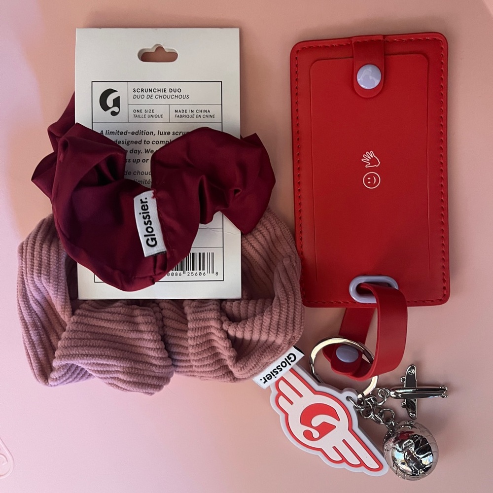 New Limited Edition Glossier Luggage Tag/ID Holder and Scrunchie Set - sold out